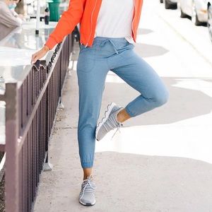 Albion jetsetter in chambray.